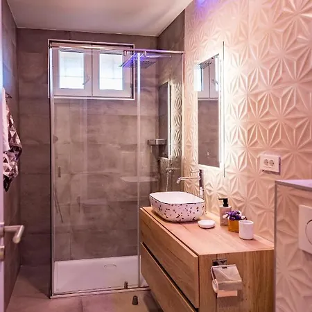 Penthouse With View In Center Apartman Split