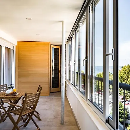 Penthouse With View In Center *