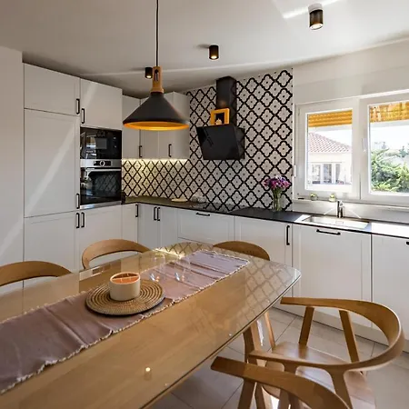 Penthouse With View In Center Daire Split